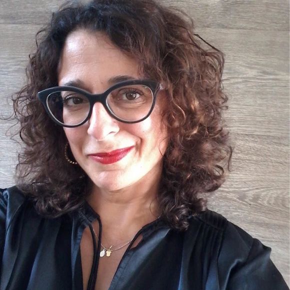 Meet your Posher, Elsa - Picture 1 of 1